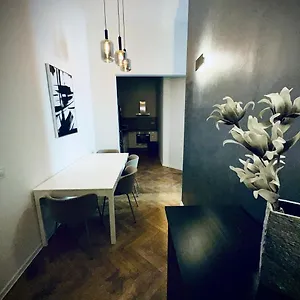 Top Wenceslas Square Aparthotel